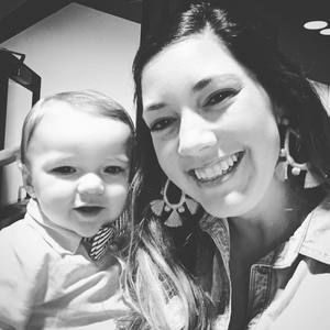 Meet your Posher, Lauren